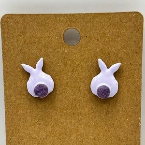 Purple behind view of a rabbit stud earrings